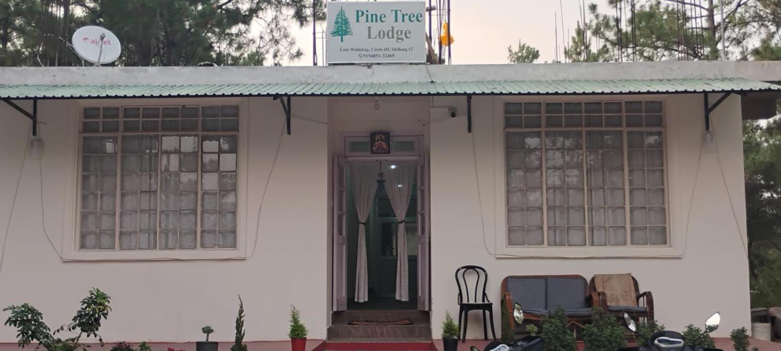 Pine Tree Lodge Шиллонг Экстерьер фото